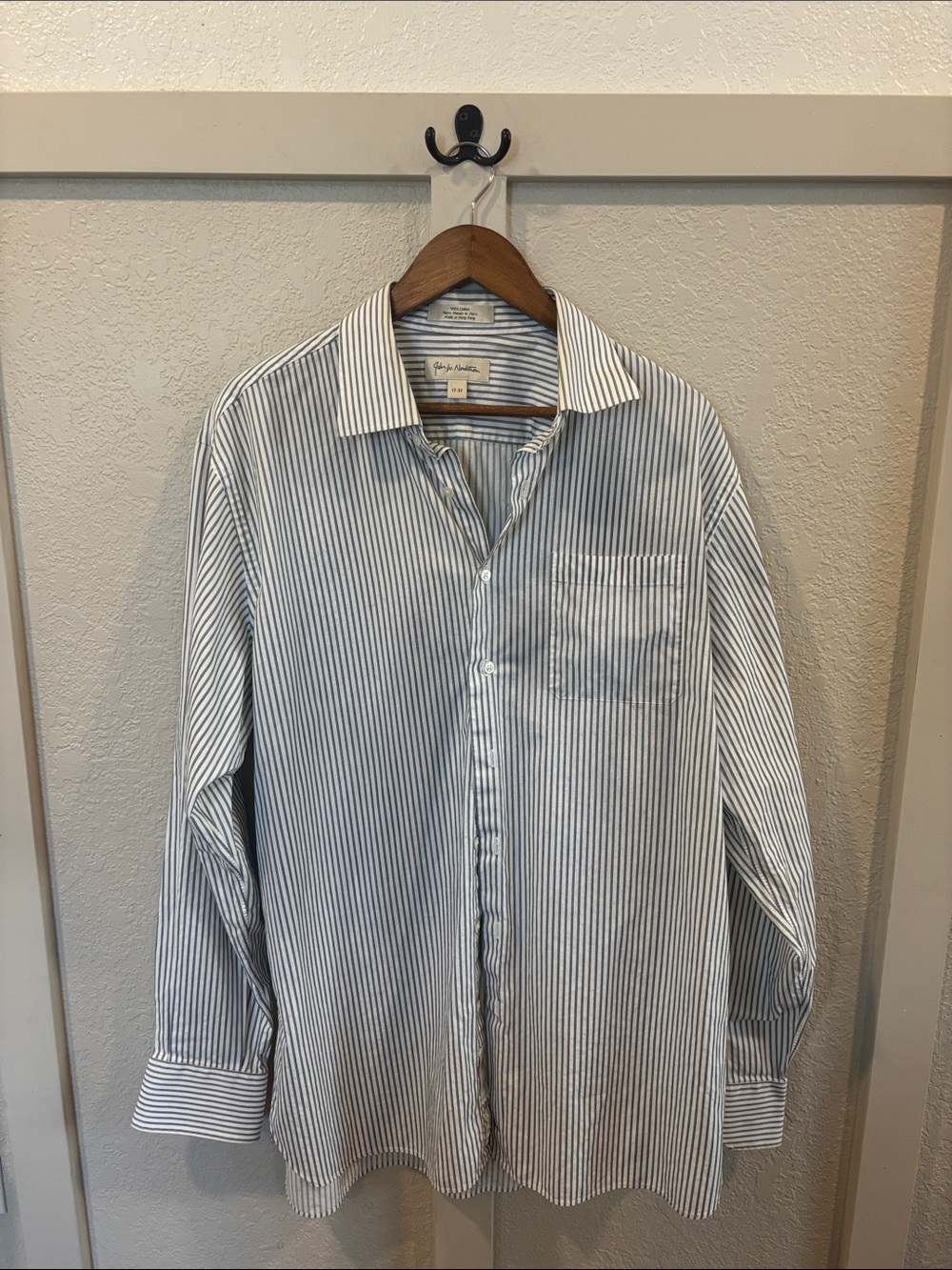 John W. Nordstrom • 100% Cotton Dress Shirt
